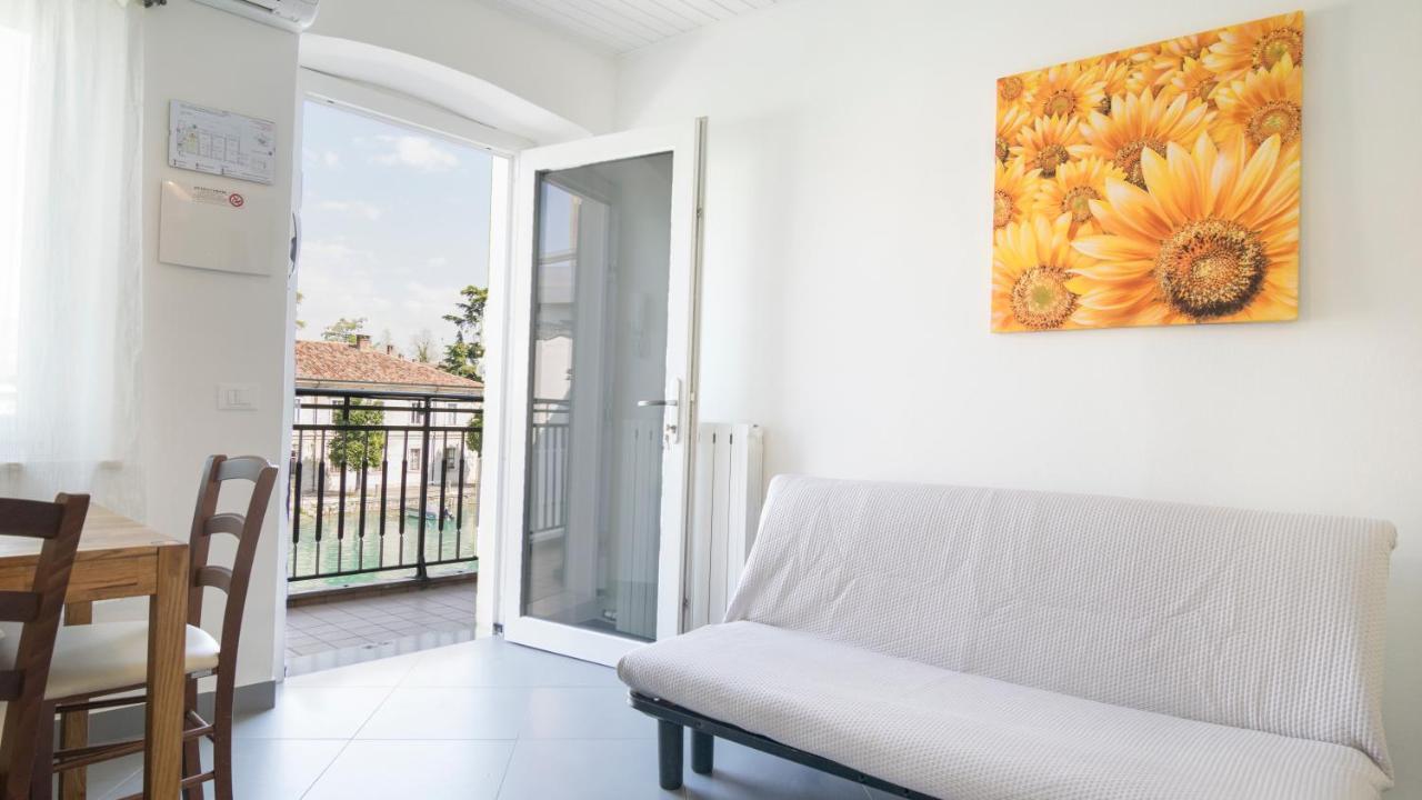 Fiori Sull'Acqua Apartments Peschiera del Garda Extérieur photo